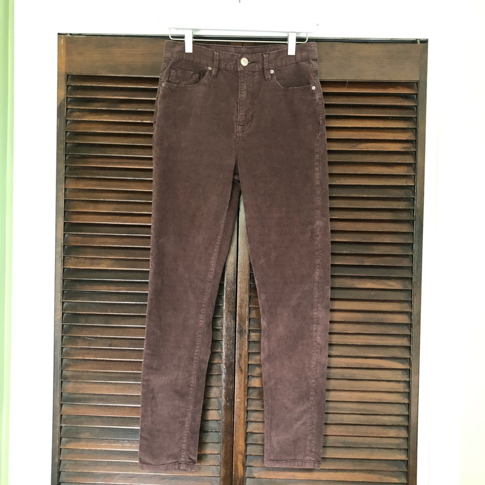 BDG Corduroy High Rise Skinny Jeans Size 28